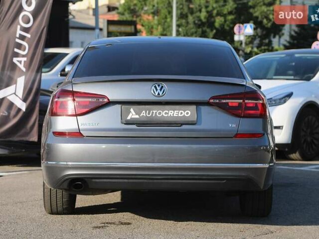 Сірий Фольксваген Пассат, об'ємом двигуна 2 л та пробігом 122 тис. км за 14800 $, фото 4 на Automoto.ua