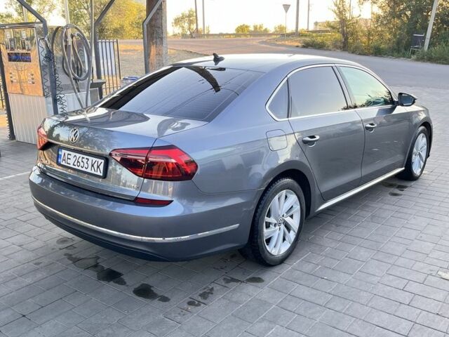 Серый Фольксваген Пассат, объемом двигателя 2 л и пробегом 139 тыс. км за 13500 $, фото 4 на Automoto.ua
