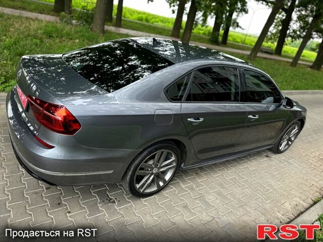 Сірий Фольксваген Пассат, об'ємом двигуна 2 л та пробігом 260 тис. км за 11999 $, фото 1 на Automoto.ua