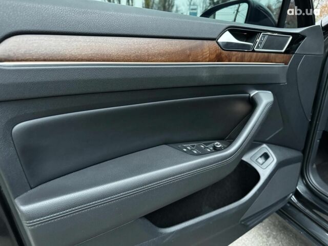 Серый Фольксваген Пассат, объемом двигателя 1.8 л и пробегом 215 тыс. км за 19990 $, фото 28 на Automoto.ua