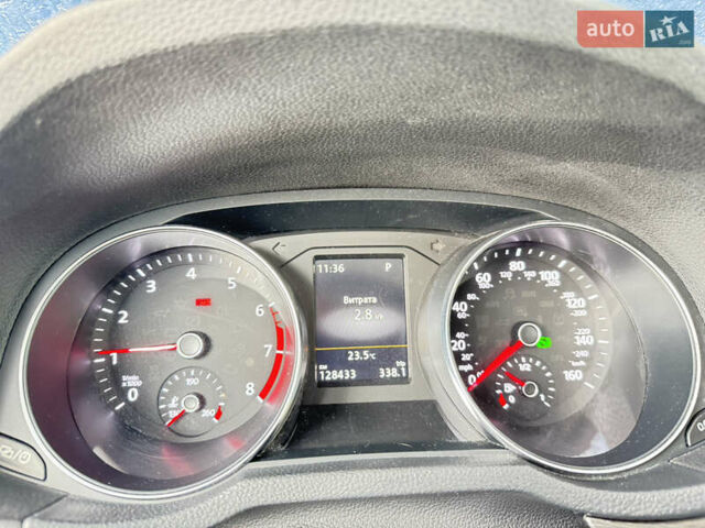 Серый Фольксваген Пассат, объемом двигателя 2 л и пробегом 128 тыс. км за 16590 $, фото 26 на Automoto.ua