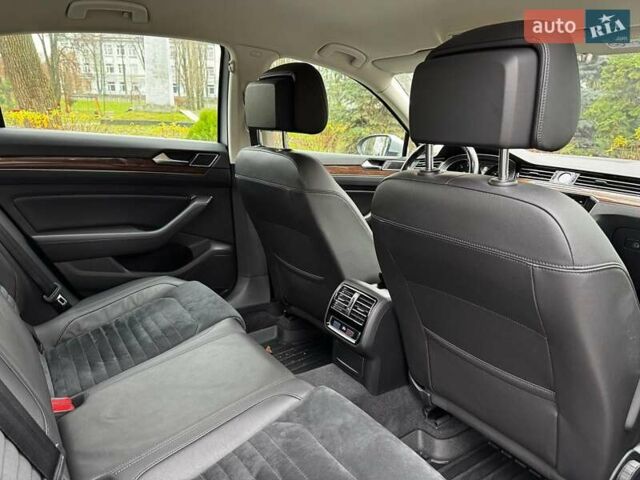 Сірий Фольксваген Пассат, об'ємом двигуна 2 л та пробігом 184 тис. км за 22490 $, фото 33 на Automoto.ua