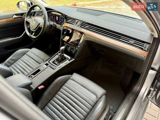 Серый Фольксваген Пассат, объемом двигателя 1.97 л и пробегом 145 тыс. км за 22500 $, фото 39 на Automoto.ua