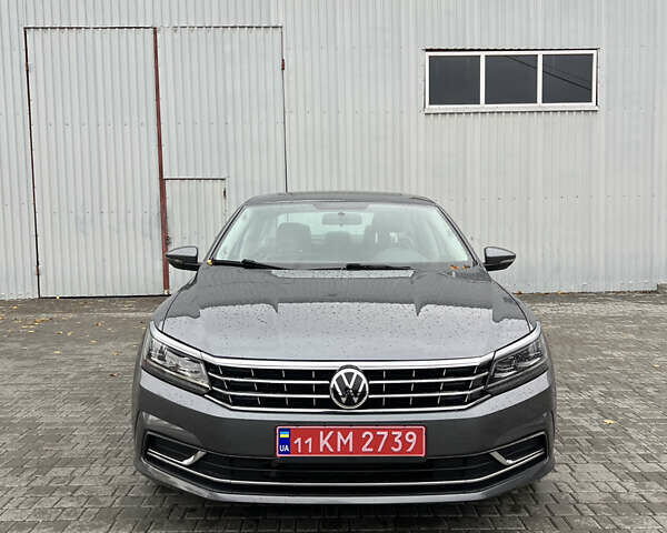 Фольксваген Пассат 2018 в Киеве на Automoto.ua Серый Фольксваген Пассат, объемом двигателя 2 л и пробегом 124 тыс. км за 14300 $, фото 1 на Automoto.ua