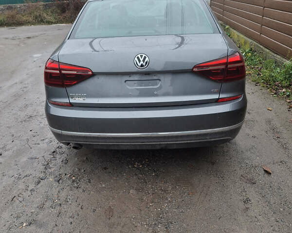 Сірий Фольксваген Пассат, об'ємом двигуна 2 л та пробігом 72 тис. км за 10700 $, фото 1 на Automoto.ua