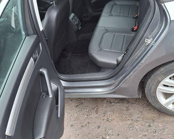 Сірий Фольксваген Пассат, об'ємом двигуна 2 л та пробігом 72 тис. км за 10700 $, фото 5 на Automoto.ua