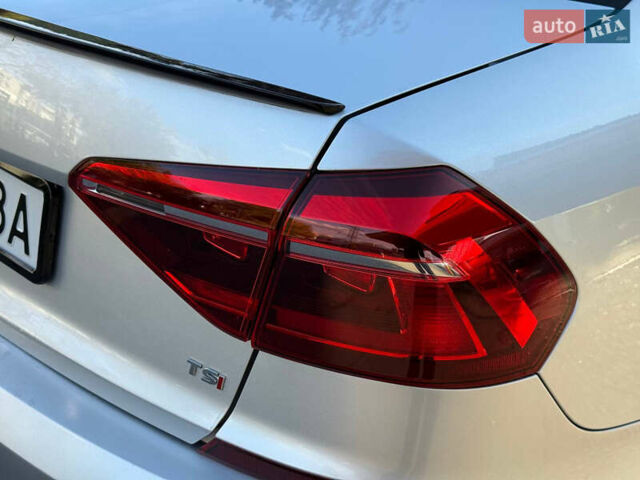 Сірий Фольксваген Пассат, об'ємом двигуна 2 л та пробігом 110 тис. км за 11699 $, фото 25 на Automoto.ua