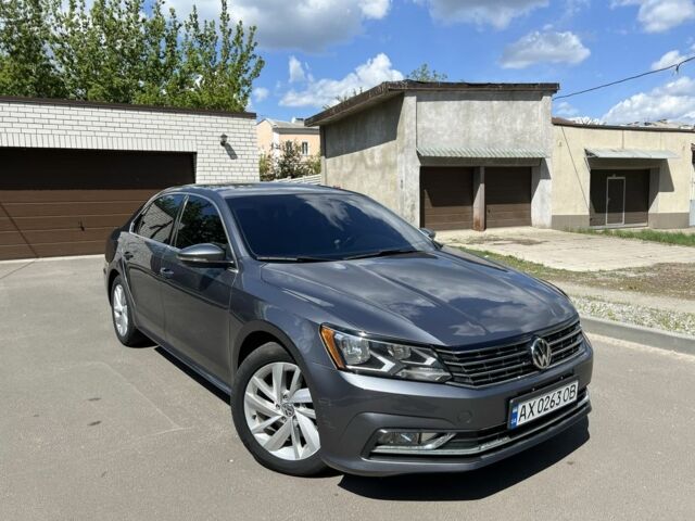 Серый Фольксваген Пассат, объемом двигателя 2 л и пробегом 100 тыс. км за 15700 $, фото 1 на Automoto.ua