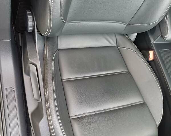 Серый Фольксваген Пассат, объемом двигателя 1.6 л и пробегом 145 тыс. км за 16300 $, фото 57 на Automoto.ua