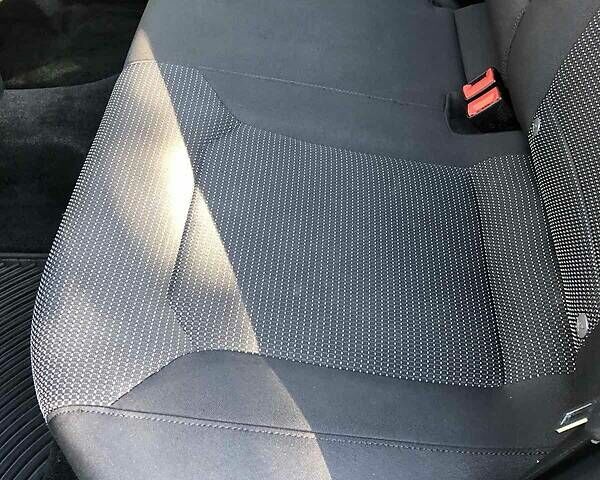 Сірий Фольксваген Пассат, об'ємом двигуна 2 л та пробігом 150 тис. км за 17000 $, фото 61 на Automoto.ua