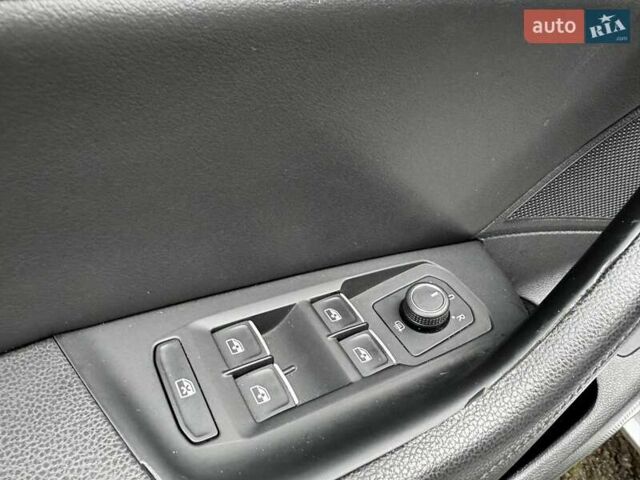 Сірий Фольксваген Пассат, об'ємом двигуна 2 л та пробігом 184 тис. км за 22490 $, фото 13 на Automoto.ua