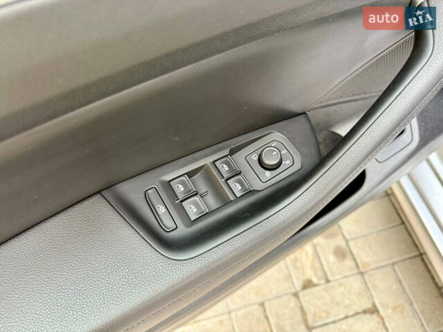 Серый Фольксваген Пассат, объемом двигателя 1.97 л и пробегом 145 тыс. км за 22500 $, фото 20 на Automoto.ua
