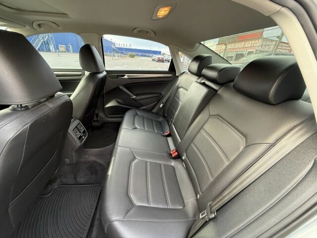 Сірий Фольксваген Пассат, об'ємом двигуна 2 л та пробігом 102 тис. км за 15400 $, фото 15 на Automoto.ua