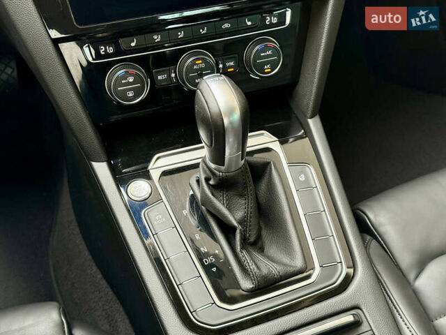 Серый Фольксваген Пассат, объемом двигателя 1.97 л и пробегом 145 тыс. км за 22500 $, фото 58 на Automoto.ua