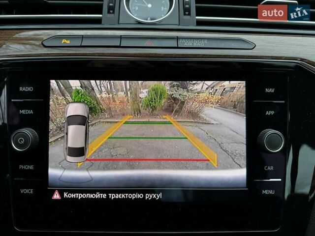 Сірий Фольксваген Пассат, об'ємом двигуна 2 л та пробігом 184 тис. км за 22490 $, фото 21 на Automoto.ua