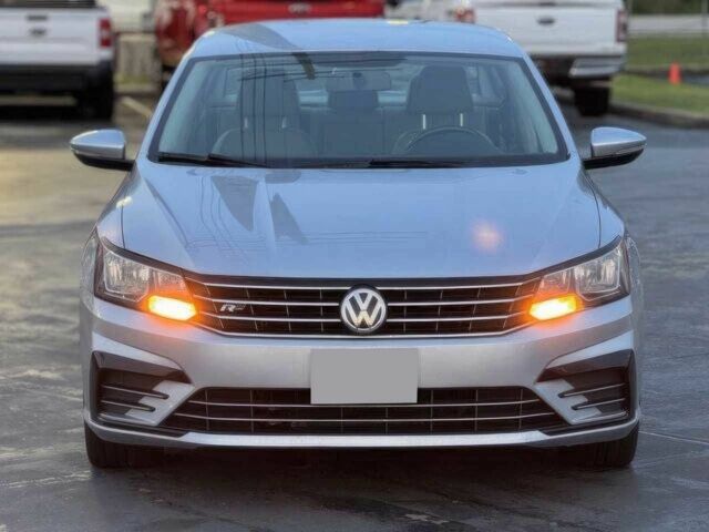 Сірий Фольксваген Пассат, об'ємом двигуна 2 л та пробігом 46 тис. км за 8900 $, фото 1 на Automoto.ua