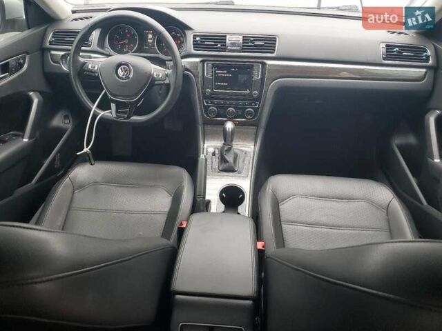 Сірий Фольксваген Пассат, об'ємом двигуна 2 л та пробігом 91 тис. км за 2600 $, фото 6 на Automoto.ua