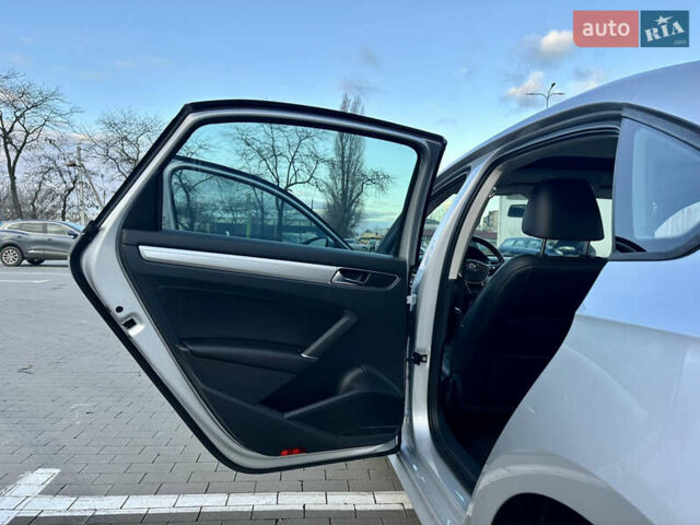 Сірий Фольксваген Пассат, об'ємом двигуна 1.98 л та пробігом 57 тис. км за 16500 $, фото 27 на Automoto.ua