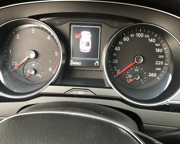 Серый Фольксваген Пассат, объемом двигателя 2 л и пробегом 244 тыс. км за 17700 $, фото 23 на Automoto.ua