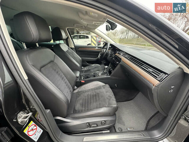 Серый Фольксваген Пассат, объемом двигателя 1.97 л и пробегом 153 тыс. км за 25999 $, фото 47 на Automoto.ua