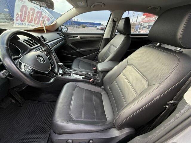 Сірий Фольксваген Пассат, об'ємом двигуна 2 л та пробігом 102 тис. км за 15400 $, фото 13 на Automoto.ua