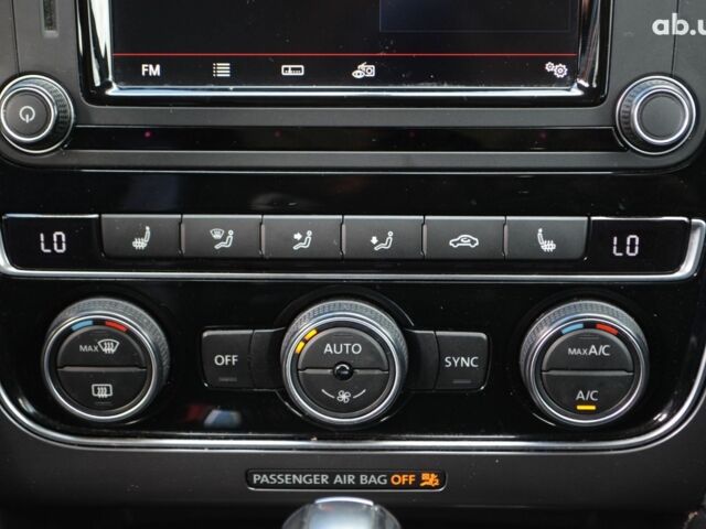 Сірий Фольксваген Пассат, об'ємом двигуна 2 л та пробігом 48 тис. км за 16900 $, фото 17 на Automoto.ua