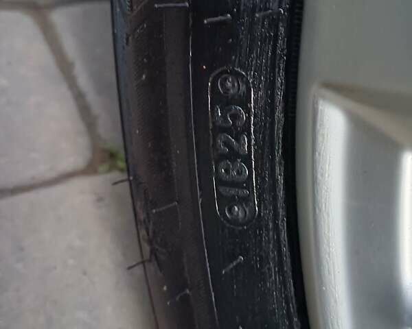 Серый Фольксваген Пассат, объемом двигателя 1.6 л и пробегом 145 тыс. км за 16300 $, фото 32 на Automoto.ua