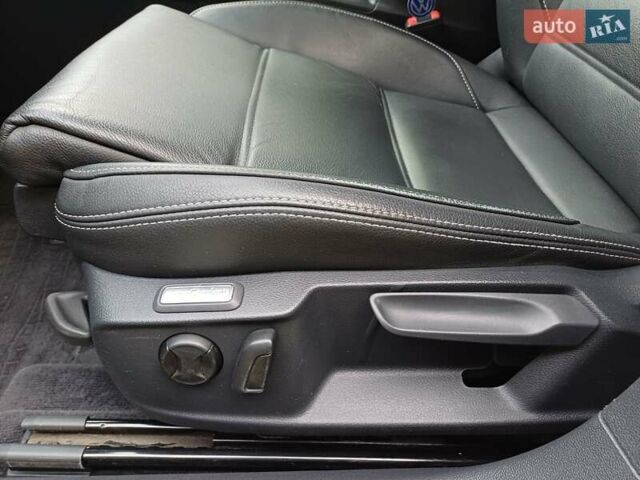 Серый Фольксваген Пассат, объемом двигателя 1.6 л и пробегом 145 тыс. км за 16300 $, фото 48 на Automoto.ua