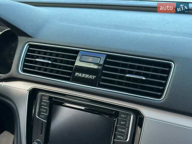 Сірий Фольксваген Пассат, об'ємом двигуна 1.98 л та пробігом 57 тис. км за 16500 $, фото 44 на Automoto.ua