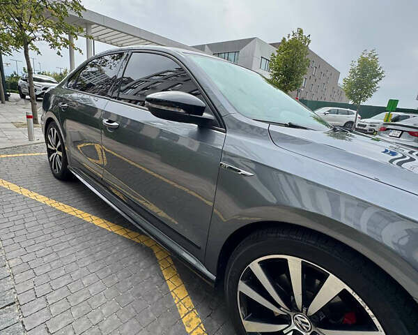 Серый Фольксваген Пассат, объемом двигателя 3.6 л и пробегом 95 тыс. км за 16300 $, фото 25 на Automoto.ua