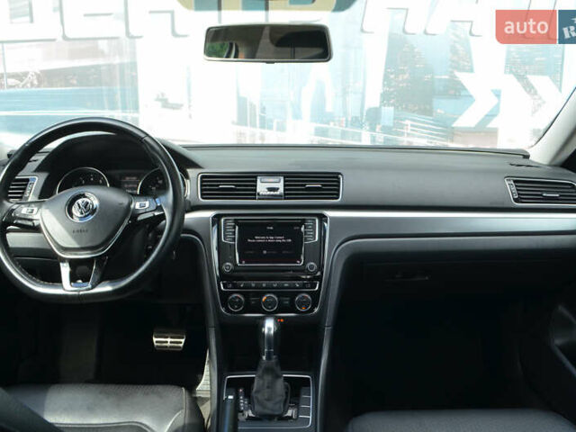 Серый Фольксваген Пассат, объемом двигателя 2 л и пробегом 48 тыс. км за 16900 $, фото 20 на Automoto.ua