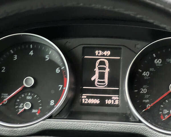 Фольксваген Пассат 2018 в Киеве на Automoto.ua Серый Фольксваген Пассат, объемом двигателя 2 л и пробегом 124 тыс. км за 14300 $, фото 16 на Automoto.ua