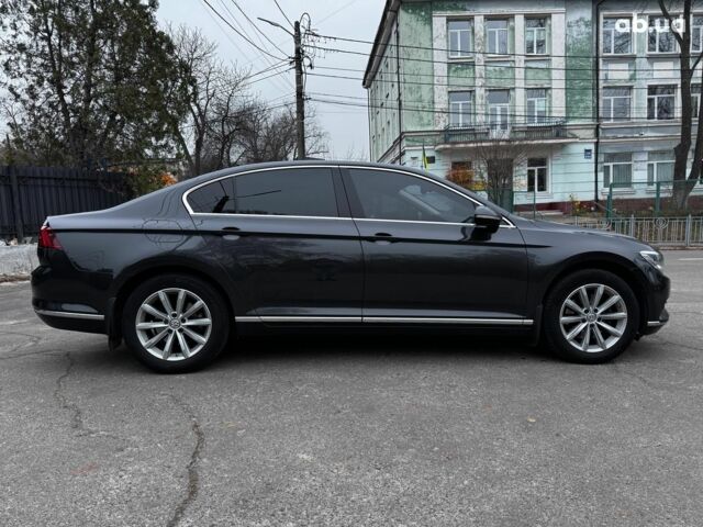 Серый Фольксваген Пассат, объемом двигателя 1.8 л и пробегом 215 тыс. км за 19990 $, фото 11 на Automoto.ua