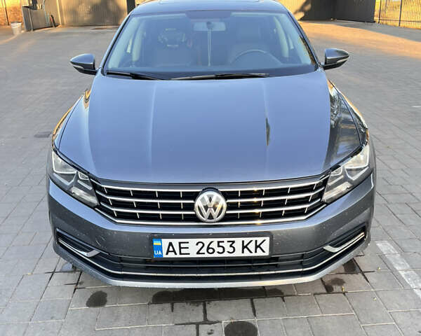 Серый Фольксваген Пассат, объемом двигателя 1.98 л и пробегом 139 тыс. км за 14400 $, фото 4 на Automoto.ua