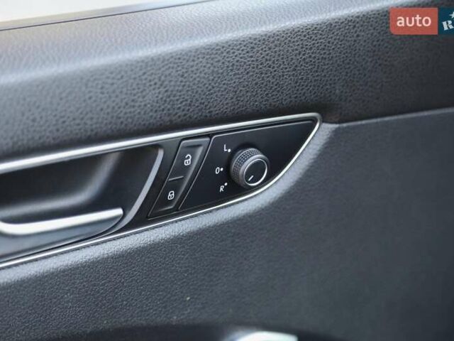 Сірий Фольксваген Пассат, об'ємом двигуна 2 л та пробігом 122 тис. км за 14800 $, фото 19 на Automoto.ua