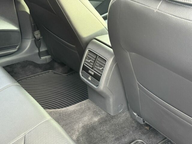 Сірий Фольксваген Пассат, об'ємом двигуна 2 л та пробігом 102 тис. км за 15400 $, фото 16 на Automoto.ua