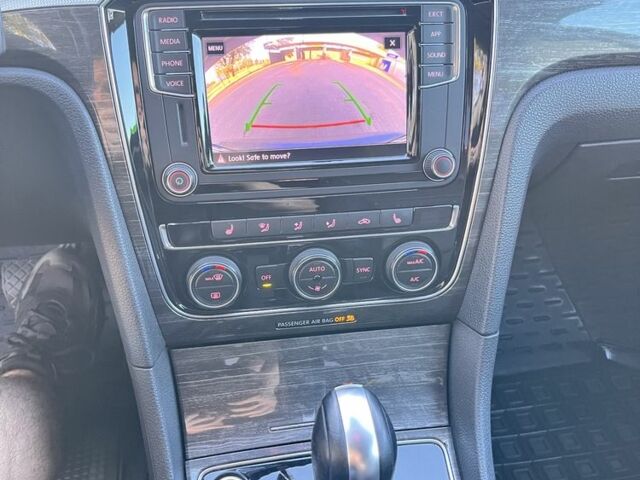 Серый Фольксваген Пассат, объемом двигателя 2 л и пробегом 139 тыс. км за 13500 $, фото 11 на Automoto.ua