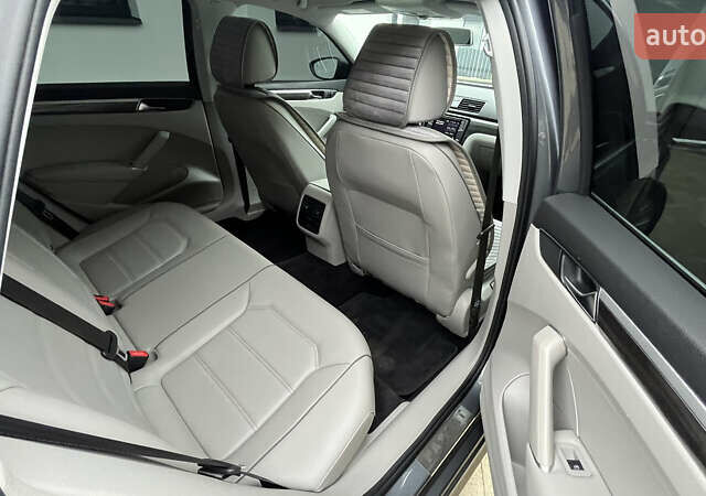 Серый Фольксваген Пассат, объемом двигателя 2 л и пробегом 92 тыс. км за 14500 $, фото 10 на Automoto.ua