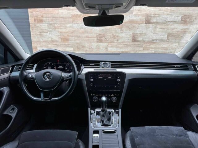 Серый Фольксваген Пассат, объемом двигателя 2 л и пробегом 214 тыс. км за 18099 $, фото 8 на Automoto.ua