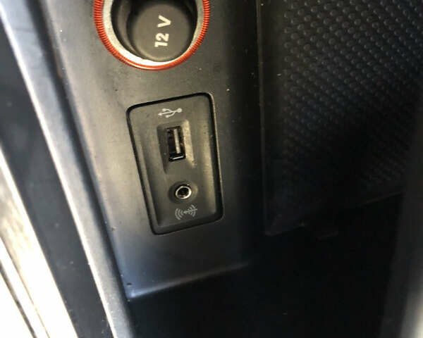 Серый Фольксваген Пассат, объемом двигателя 2 л и пробегом 154 тыс. км за 14690 $, фото 41 на Automoto.ua