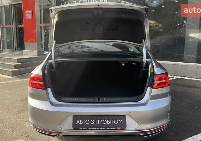 Сірий Фольксваген Пассат, об'ємом двигуна 1.97 л та пробігом 75 тис. км за 27003 $, фото 13 на Automoto.ua