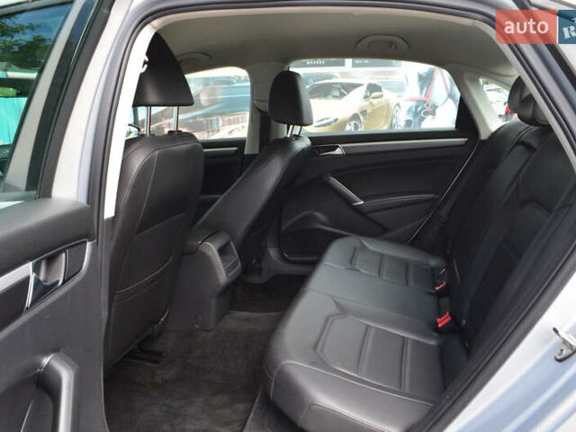 Серый Фольксваген Пассат, объемом двигателя 2 л и пробегом 48 тыс. км за 16900 $, фото 16 на Automoto.ua