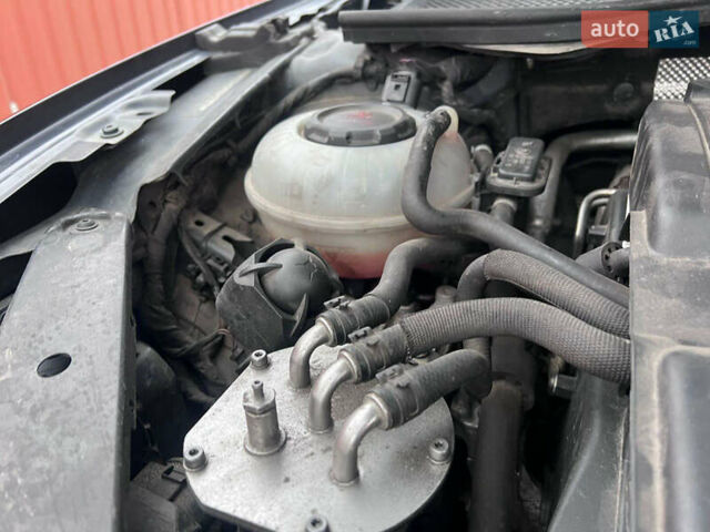 Серый Фольксваген Пассат, объемом двигателя 1.97 л и пробегом 197 тыс. км за 9700 $, фото 5 на Automoto.ua