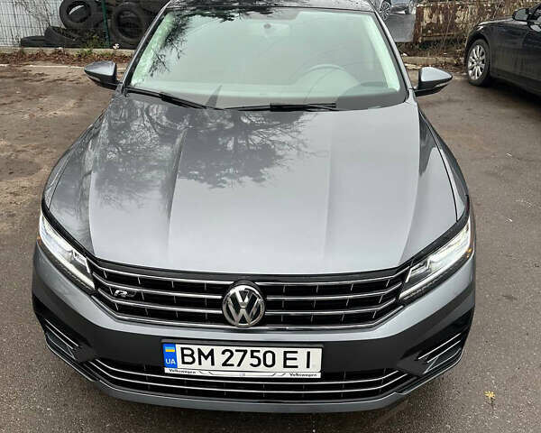 Серый Фольксваген Пассат, объемом двигателя 2 л и пробегом 131 тыс. км за 13800 $, фото 1 на Automoto.ua