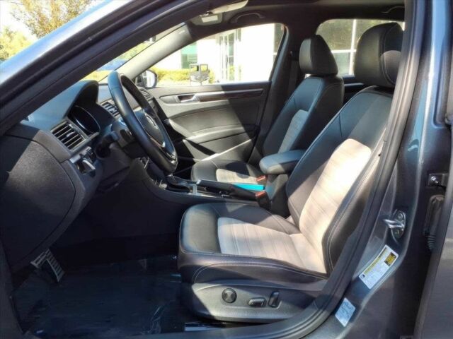 Фольксваген Пассат 2018 в Киеве на Automoto.ua Серый Фольксваген Пассат, объемом двигателя 3.6 л и пробегом 33 тыс. км за 6000 $, фото 7 на Automoto.ua