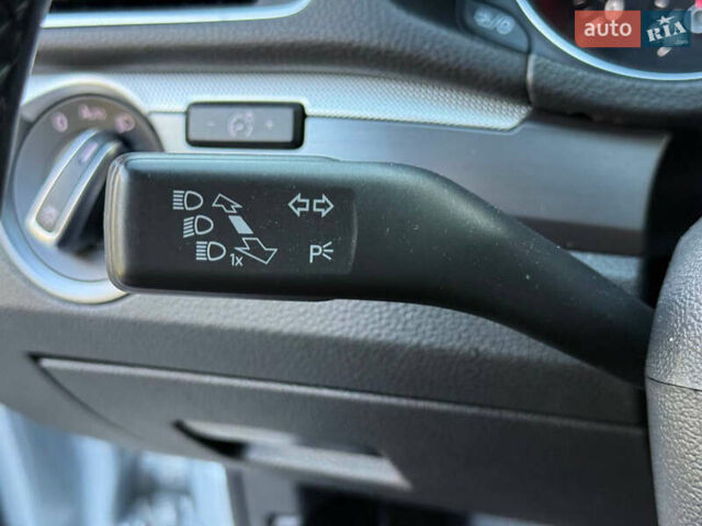 Сірий Фольксваген Пассат, об'ємом двигуна 2 л та пробігом 110 тис. км за 11699 $, фото 47 на Automoto.ua