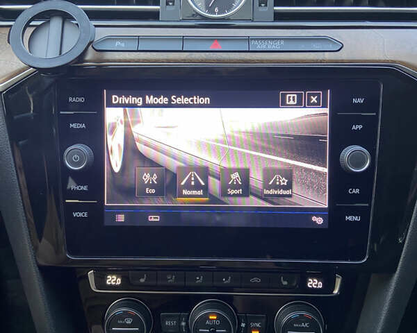 Сірий Фольксваген Пассат, об'ємом двигуна 1.97 л та пробігом 183 тис. км за 22500 $, фото 21 на Automoto.ua