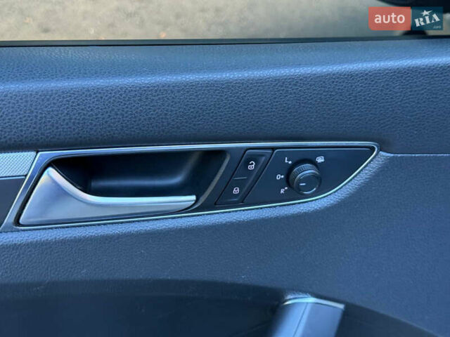 Сірий Фольксваген Пассат, об'ємом двигуна 2 л та пробігом 110 тис. км за 11699 $, фото 33 на Automoto.ua