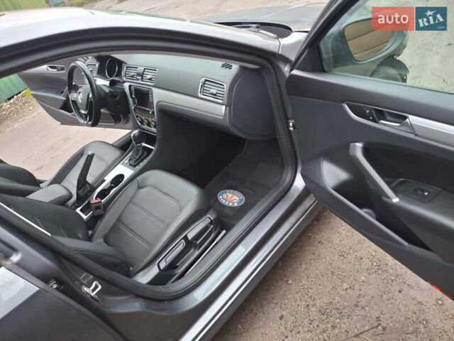 Сірий Фольксваген Пассат, об'ємом двигуна 2 л та пробігом 72 тис. км за 10700 $, фото 14 на Automoto.ua