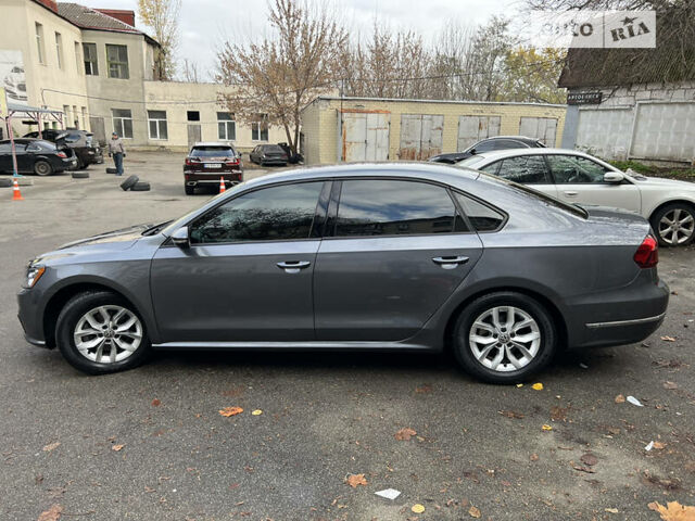 Сірий Фольксваген Пассат, об'ємом двигуна 2 л та пробігом 150 тис. км за 17000 $, фото 42 на Automoto.ua